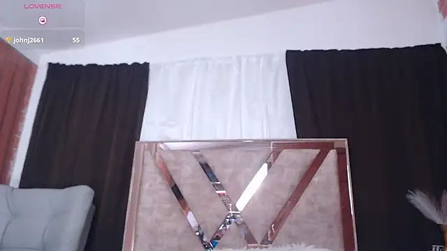 Czat XXX na żywo – AGATHAA_WHITE