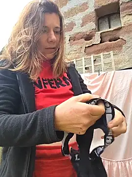 Lina_lou4 Adlı Modelin Canlı XXX Sohbeti