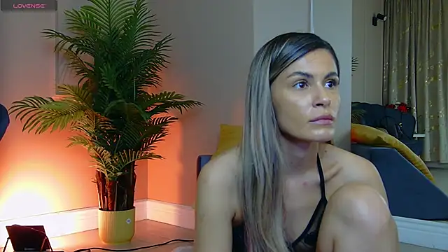 Avril_Cyrus live XXX chat