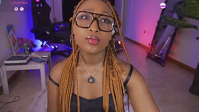 EmmaSanzz_ Chat XXX in diretta