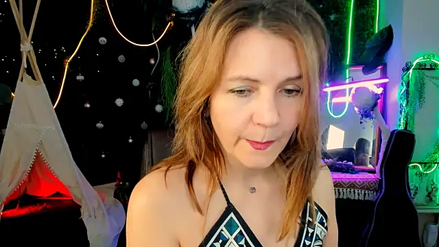 NicoleHitman: онлайн-секс-чат