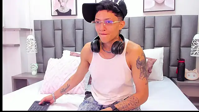 Chat +18 de ZoeKrug ao vivo