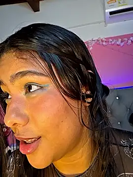 LEXA_MURPHY: διαδικτυακό σόου στην κάμερα