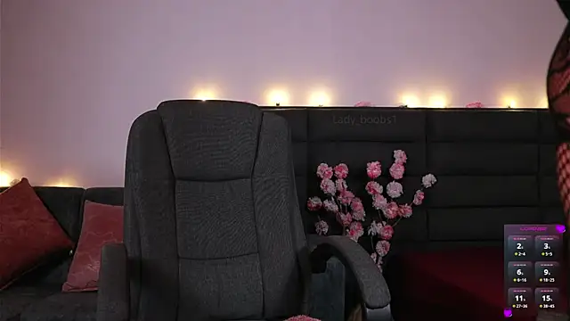 kathieandpovcock1 Live XXX-Chat