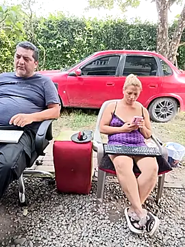 hotandfierylatinos2023: онлайн-секс-чат