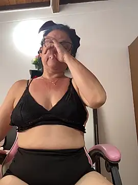 Sharongirl07 live XXX chat