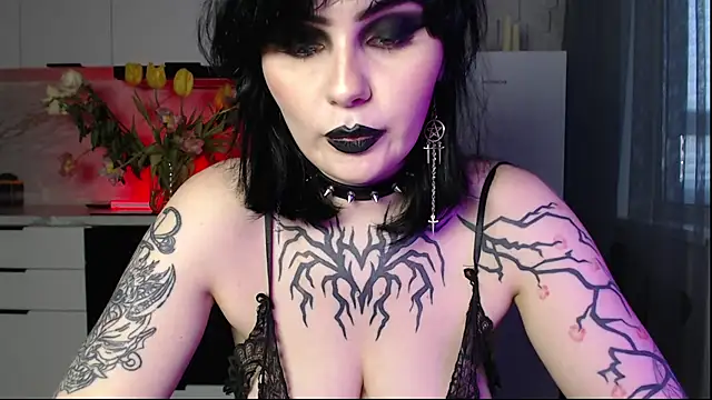 IntrigueYourDay Chat XXX live