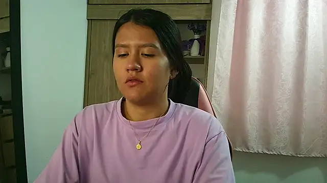 Oliviawatson1 Chat XXX in diretta