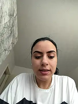 Marisa_ass Chat XXX in diretta