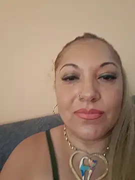 salma_1998's Live XXX Chat