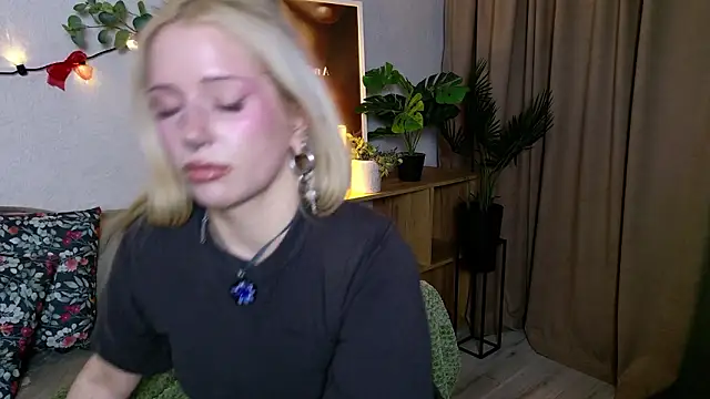 LumLue Chat XXX live