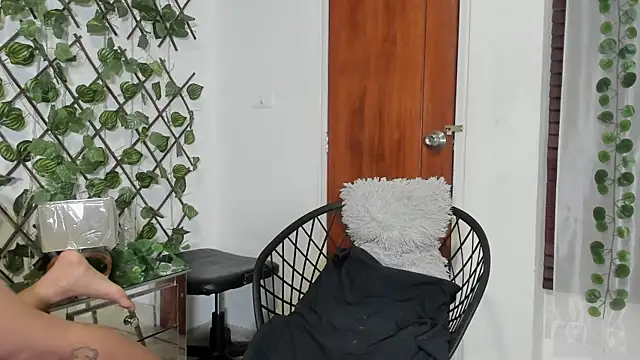 Chat XXX en directo de LittlePeach_