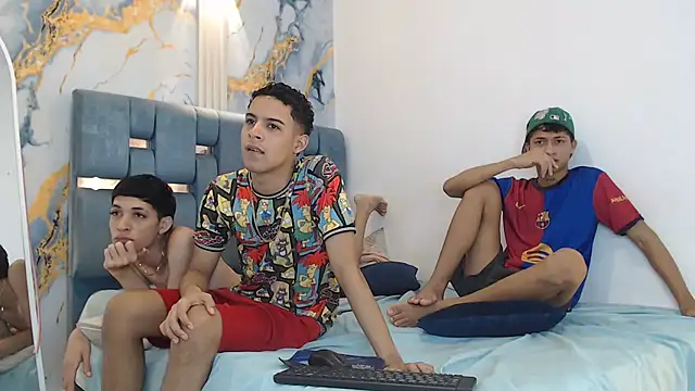 Онлайн чат XXX GOLD_BOYS