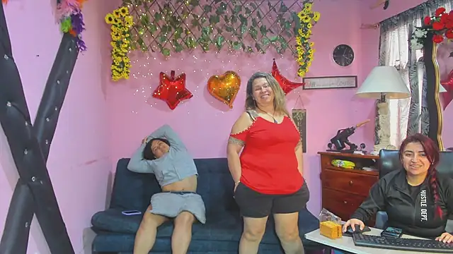 แชท XXX สดของ lesbiancuple