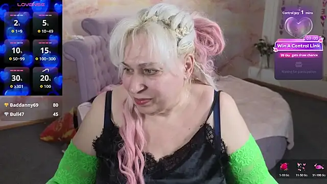 Penelope_Pinky: απευθείας συνομιλία ΧΧΧ