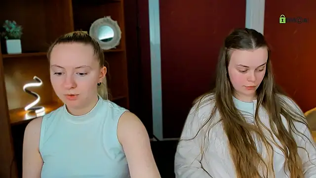 mila_glow1 Adlı Modelin Canlı XXX Sohbeti