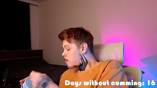 DENIS_HEREn Live XXX chat