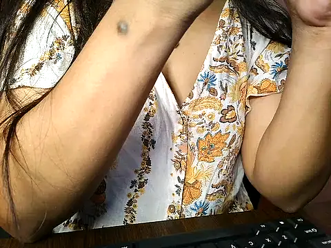 Pertunjukan Kamera Web janaki_raam