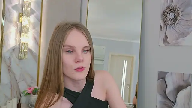 Lili_Lohan লাইভ XXX চ্যাট