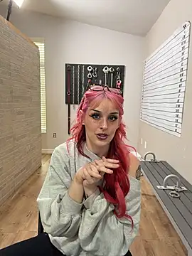 itscleomoon's Live XXX Chat