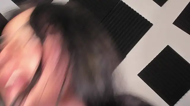 โชว์เว็บแคมของ Emily_Rousess