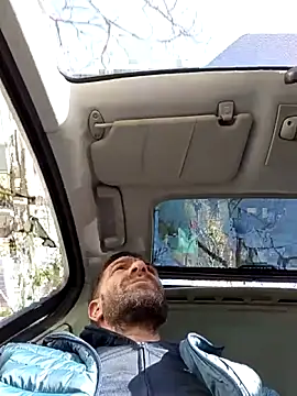 Alexdaniel89 现场XXX聊天