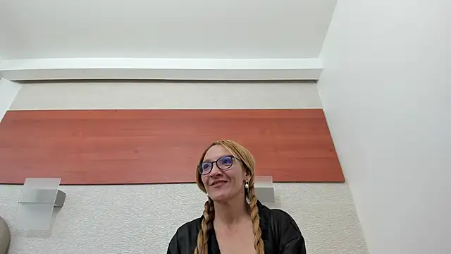 Chat XXX en directo de maddy_cartter