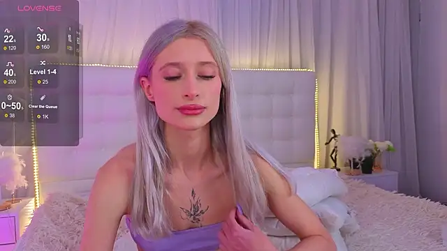 Chat +18 de Monica_Leen ao vivo