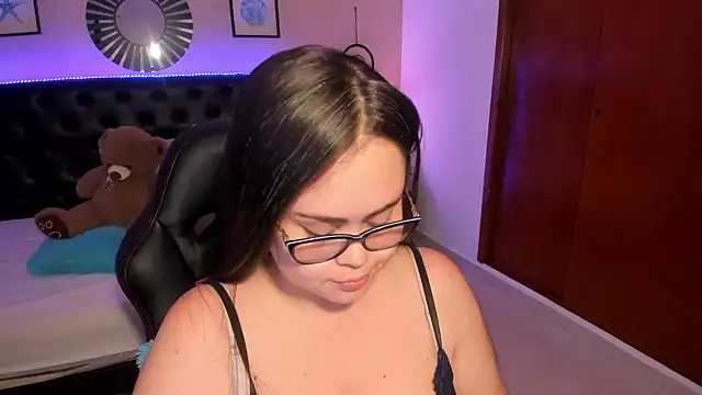 LolaVillalobos élő XXX-chatje