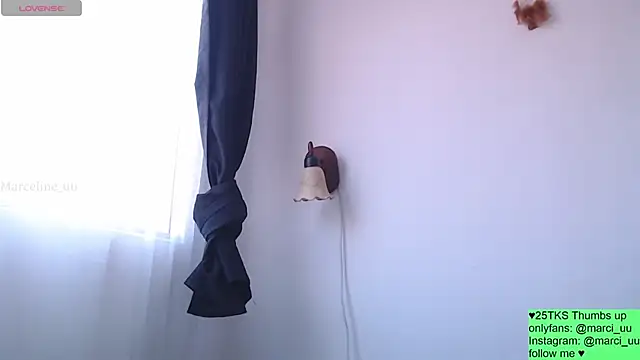 Marci_owo: онлайн-секс-чат