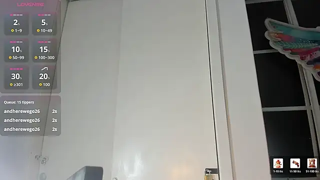 Nini_Beyker 现场XXX聊天