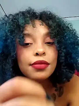 แชท XXX สดของ nessa_wine