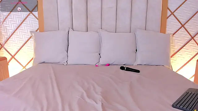 Вебкам-шоу cocoamore