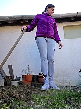 IsabelleCraft: απευθείας συνομιλία  ΧΧΧ