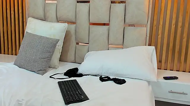 Chat +18 de Ammber_lennox ao vivo