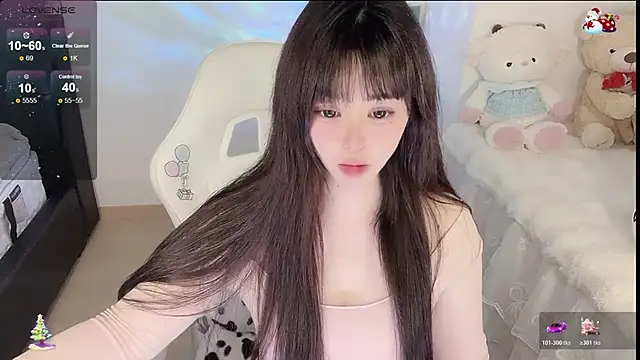 yuii-7's Live XXX Chat