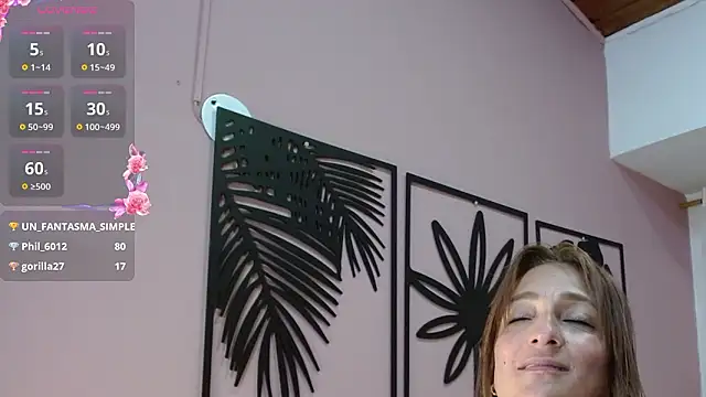 Chat +18 de amara_rousse1 ao vivo