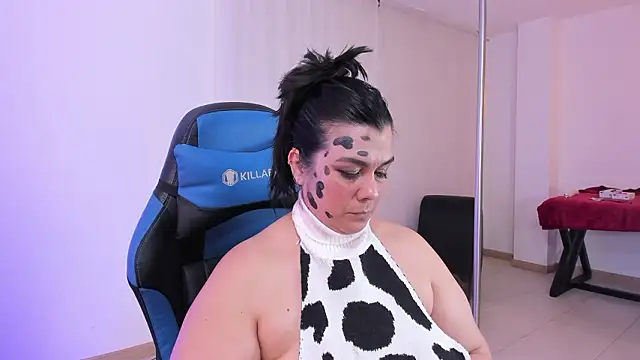 Chatroom XXX en direct de martina_foxy_