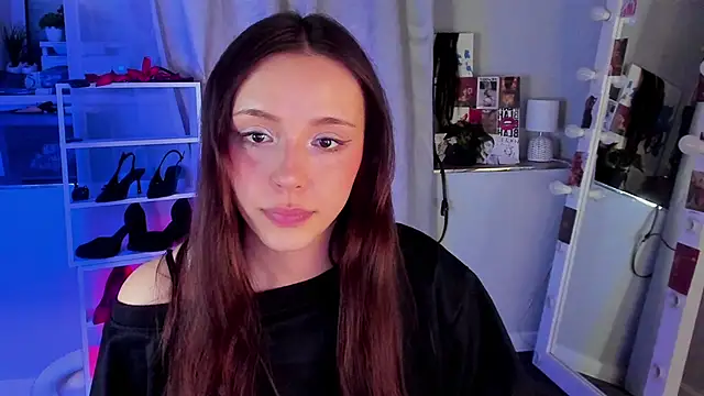 Sahara_Shields' Live XXX Chat