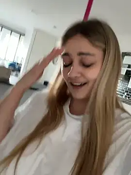 skyemorgan01's Webcam Show