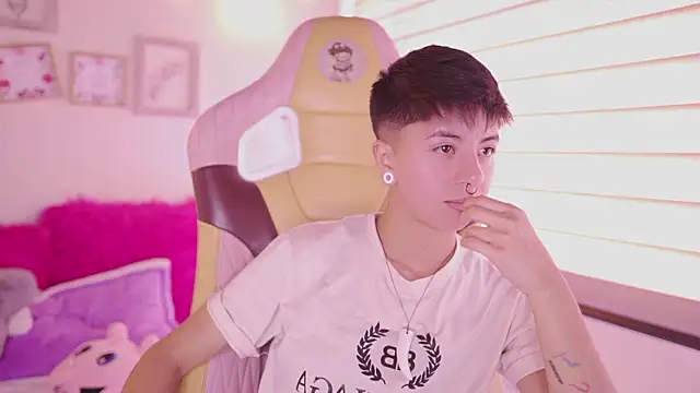 دردشة tommy_blue الجنسية المباشرة