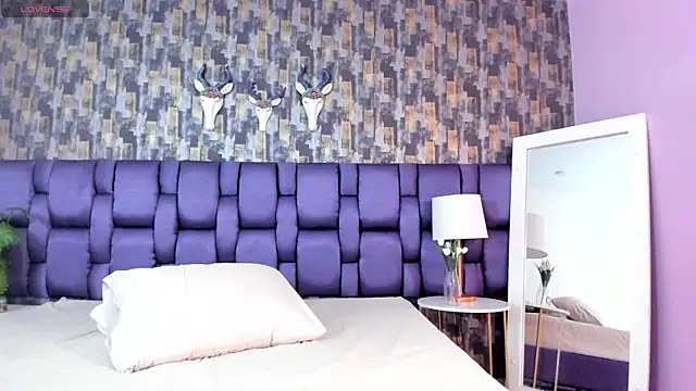 VeraBlazze's Live XXX Chat