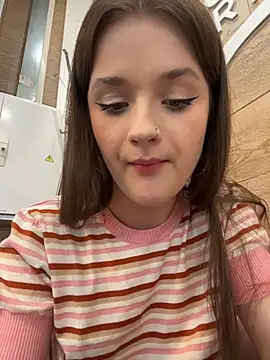 KittyQueeny 라이브 XXX 채팅