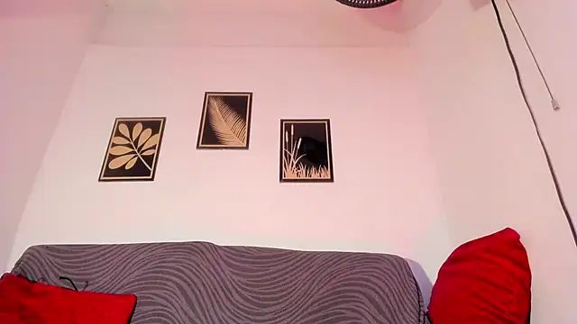 criss_zuri Pertunjukan Webcam