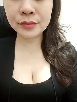 Chat XXX en directo de Cogai-nhutnhat