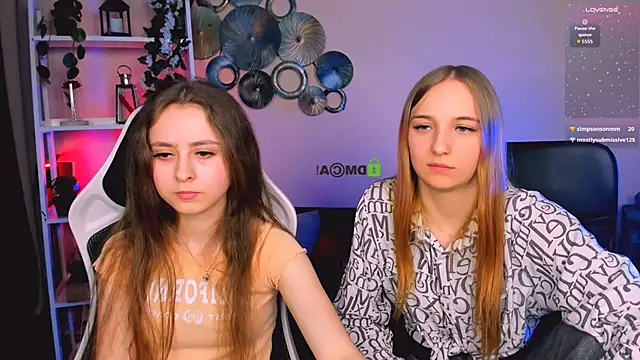 دردشة rebecca_smile الجنسية المباشرة