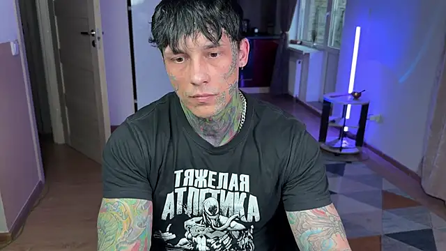 Anubisgods élő XXX-chatje