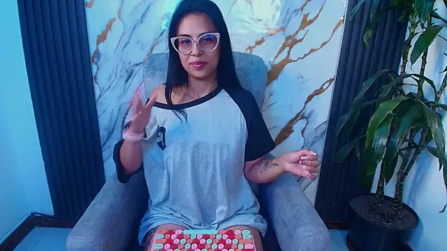 Sub_Scarlett's Live XXX Chat