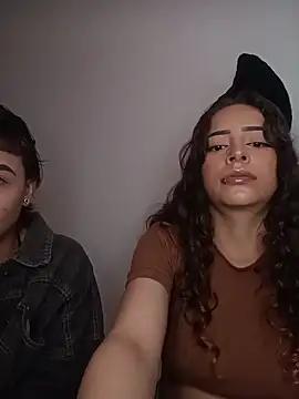 AlexxaAndRileyy's Live XXX Chat