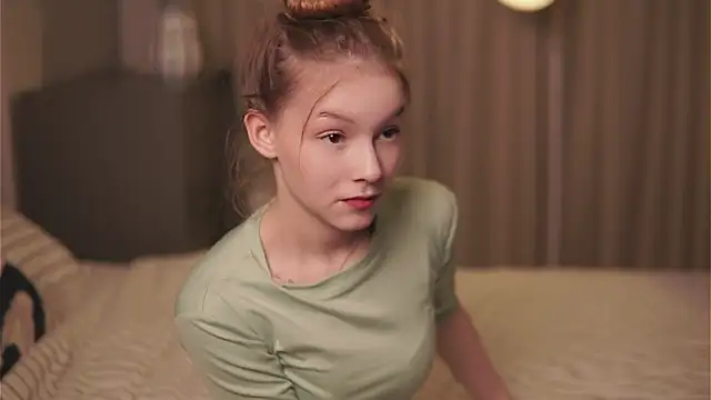 Chatroom XXX en direct de VenaLammo